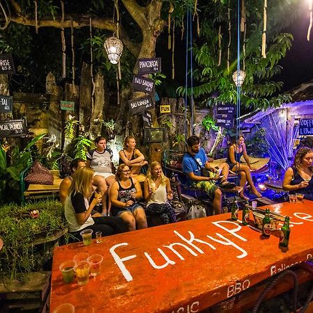 Funky Place Ловіна Екстер'єр фото